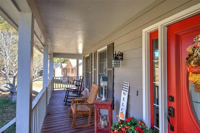 35 Miltons Walk SE, Cartersville, GA 30120