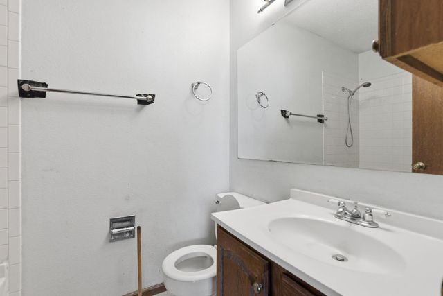 3134 N Inwood St, Wichita, KS 67226