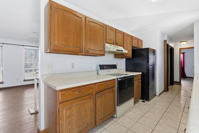 3134 N Inwood St, Wichita, KS 67226