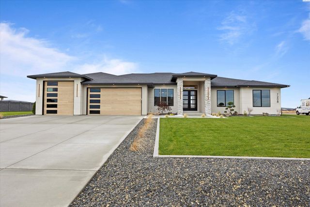 7208 Ambrosia Street, Kennewick, WA 99338