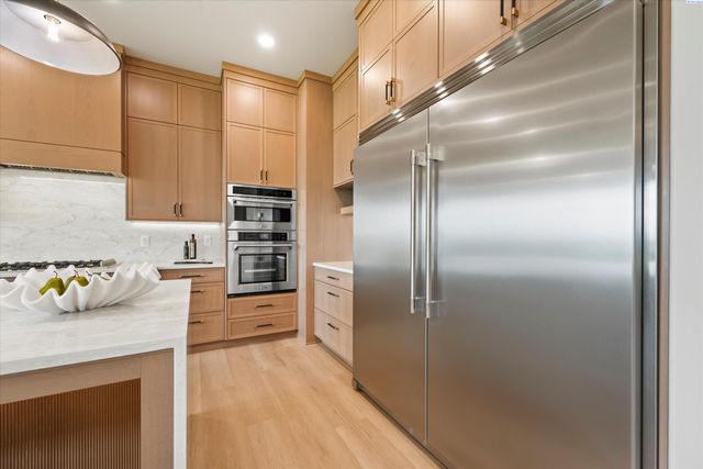 7208 Ambrosia Street, Kennewick, WA 99338