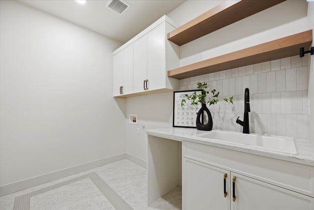 7208 Ambrosia Street, Kennewick, WA 99338