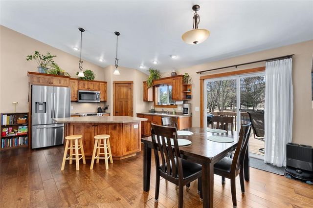 6860 Willow Creek Road, Eau Claire, WI 54701