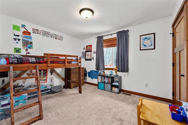 6860 Willow Creek Road, Eau Claire, WI 54701