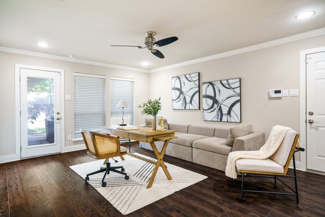 1938 Kensington Drive, Carrollton, TX 75007