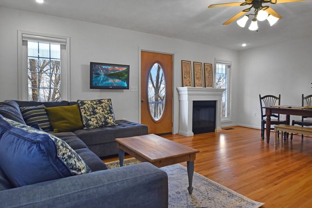 411 Hardbarger RD, Buchanan, VA 24066