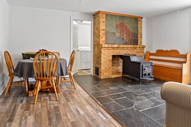 411 Hardbarger RD, Buchanan, VA 24066