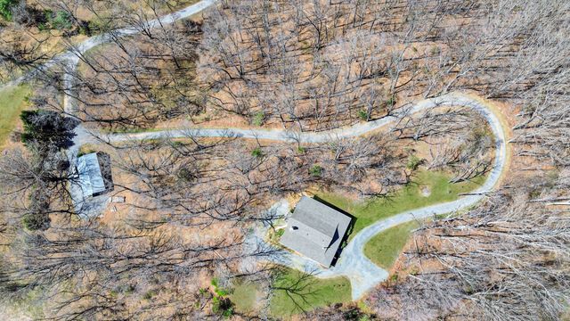 411 Hardbarger RD, Buchanan, VA 24066