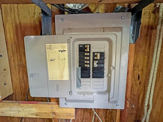 411 Hardbarger RD, Buchanan, VA 24066