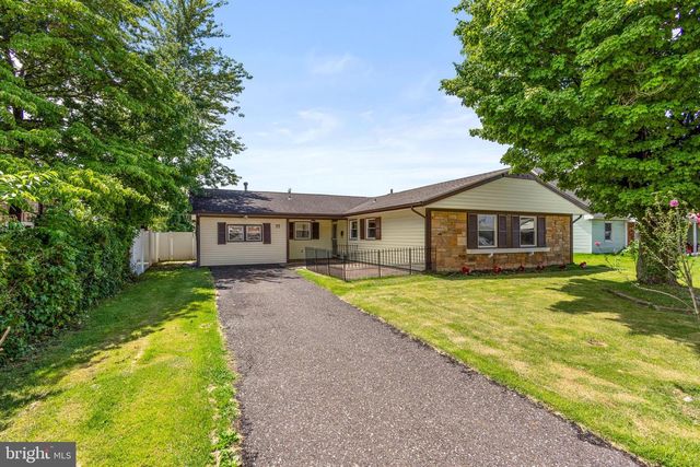77 ELDERBERRY LN, Willingboro, NJ 08046