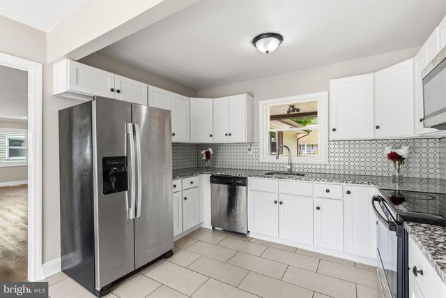 77 ELDERBERRY LN, Willingboro, NJ 08046