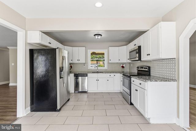77 ELDERBERRY LN, Willingboro, NJ 08046