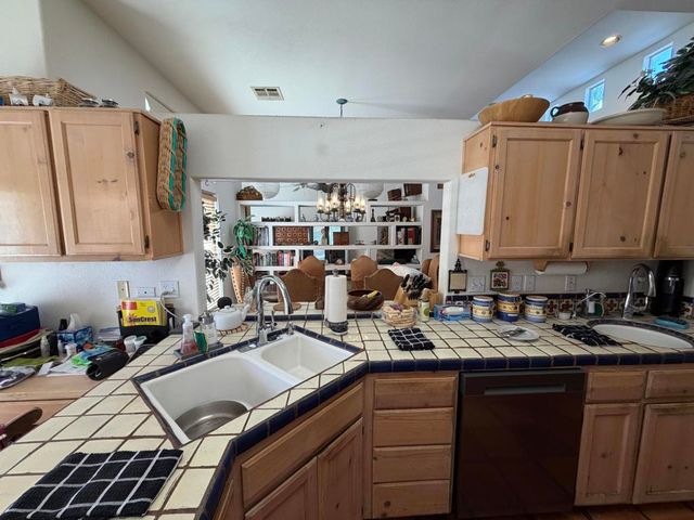 77360 Calle Tecate, La Quinta, CA 92253