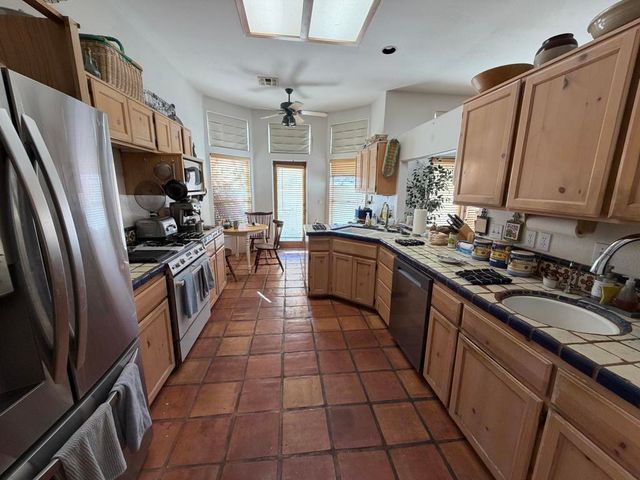 77360 Calle Tecate, La Quinta, CA 92253