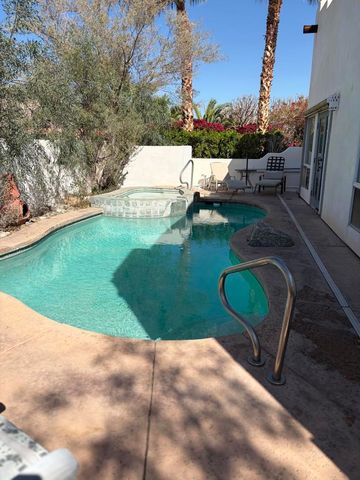 77360 Calle Tecate, La Quinta, CA 92253