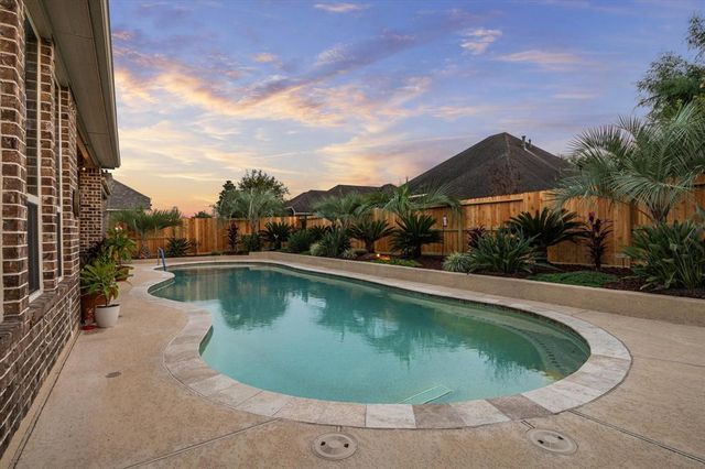 2722 Pepper Landing Lane, Pearland, TX 77089