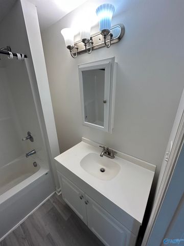 2910 2nd Avenue, Huntsville, AL 35810