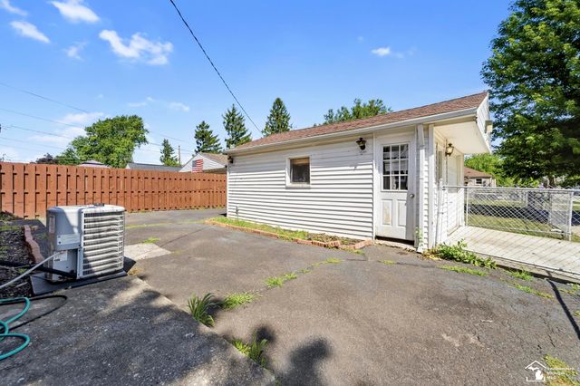 13012 Cherry Street, Southgate, MI 48193