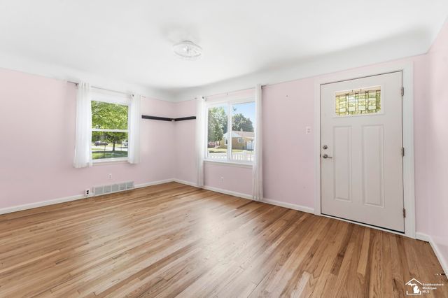13012 Cherry Street, Southgate, MI 48193