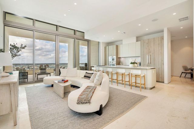 200 Arkona Court 2501 Ph-G, West Palm Beach, FL 33401