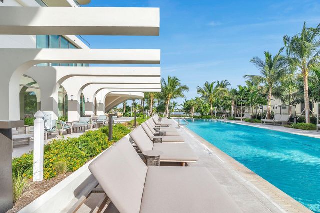 200 Arkona Court 2501 Ph-G, West Palm Beach, FL 33401