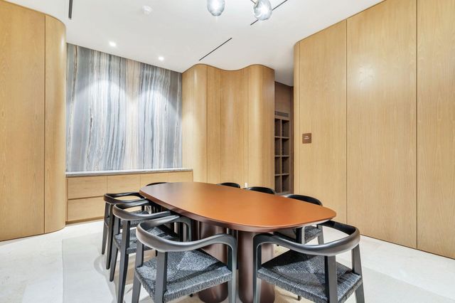 200 Arkona Court 2501 Ph-G, West Palm Beach, FL 33401