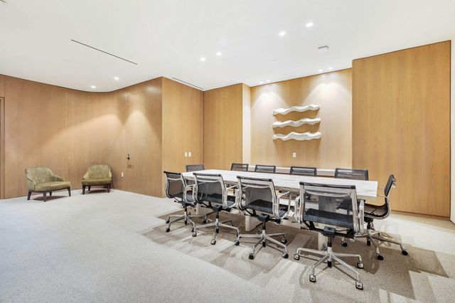 200 Arkona Court 2501 Ph-G, West Palm Beach, FL 33401