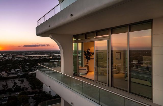 200 Arkona Court 2501 Ph-G, West Palm Beach, FL 33401