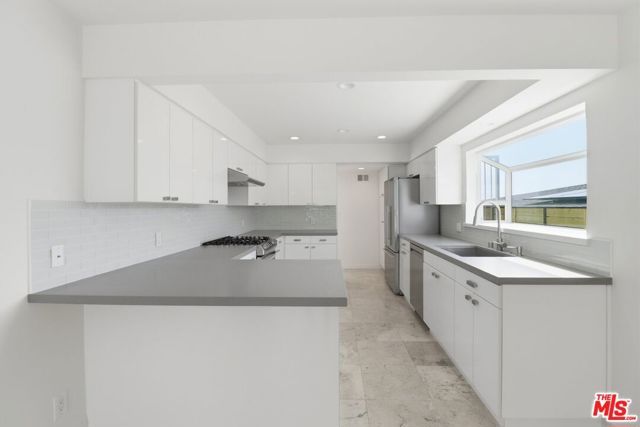 18149 Wakecrest Drive, Malibu, CA 90265