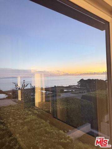 18149 Wakecrest Drive, Malibu, CA 90265