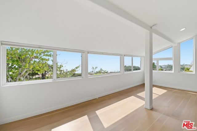 18149 Wakecrest Drive, Malibu, CA 90265