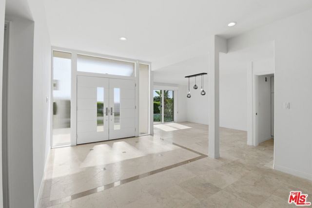 18149 Wakecrest Drive, Malibu, CA 90265