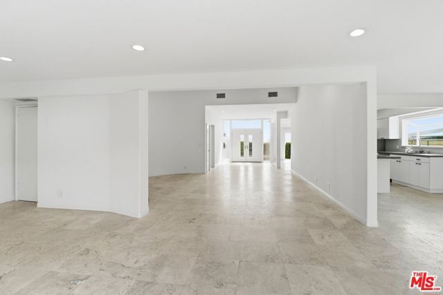 18149 Wakecrest Drive, Malibu, CA 90265