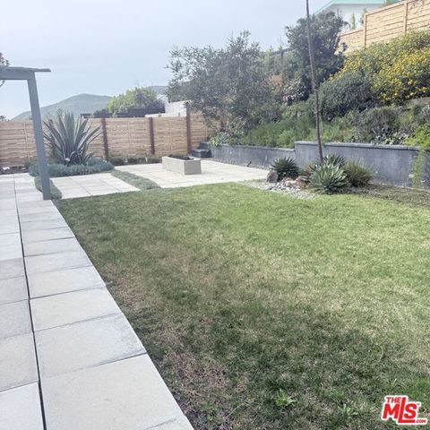 18149 Wakecrest Drive, Malibu, CA 90265