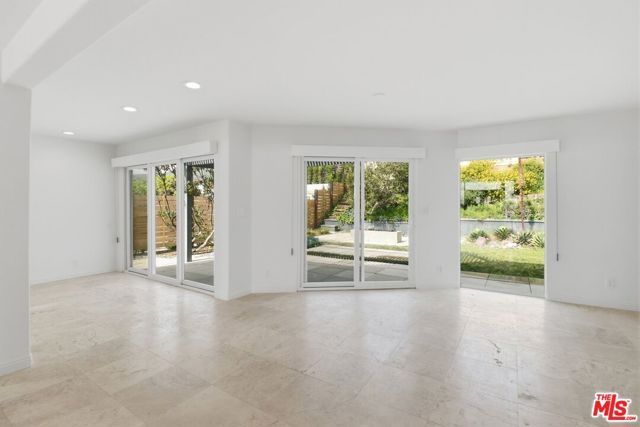 18149 Wakecrest Drive, Malibu, CA 90265