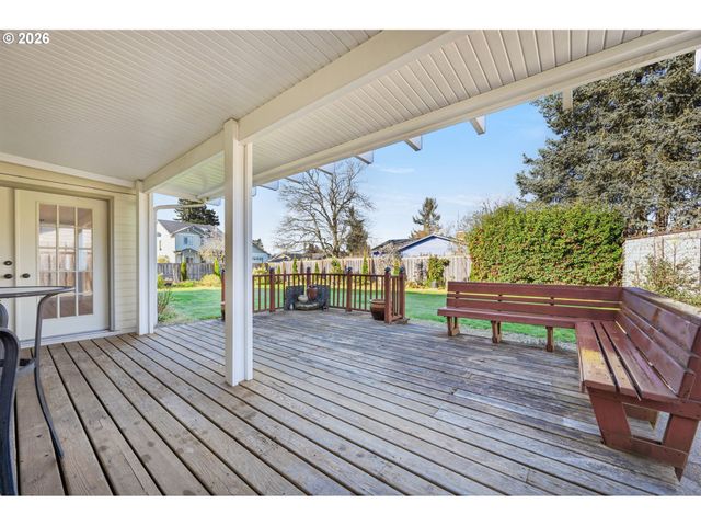 2536 15TH St, Springfield, OR 97477