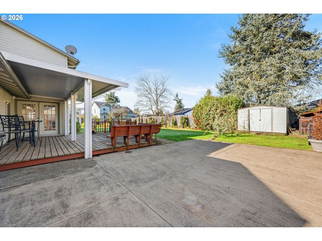 2536 15TH St, Springfield, OR 97477