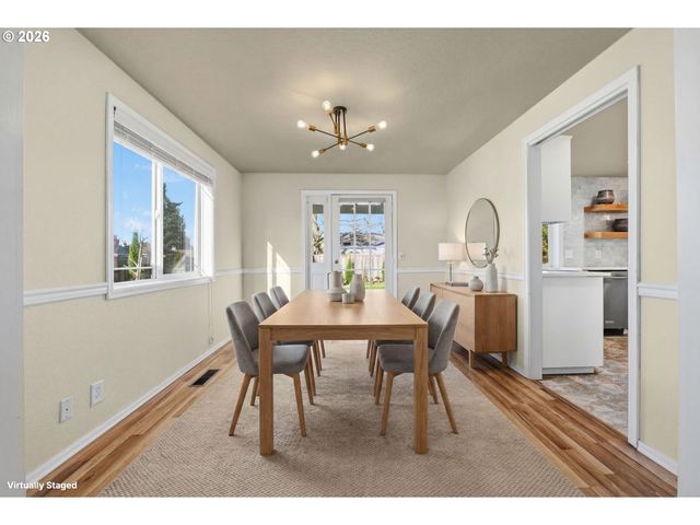 2536 15TH St, Springfield, OR 97477