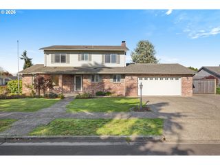 2536 15TH St, Springfield, OR 97477
