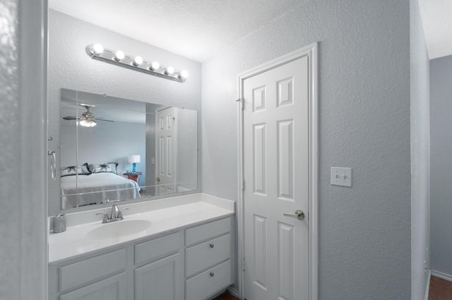 1309 Mallard LN, Taylor, TX 76574