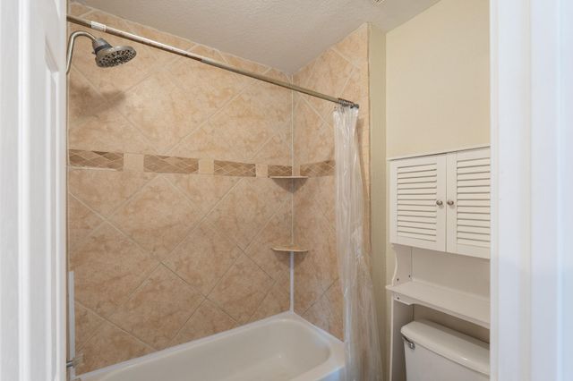 1309 Mallard LN, Taylor, TX 76574