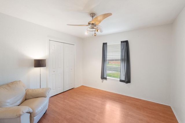 1309 Mallard LN, Taylor, TX 76574