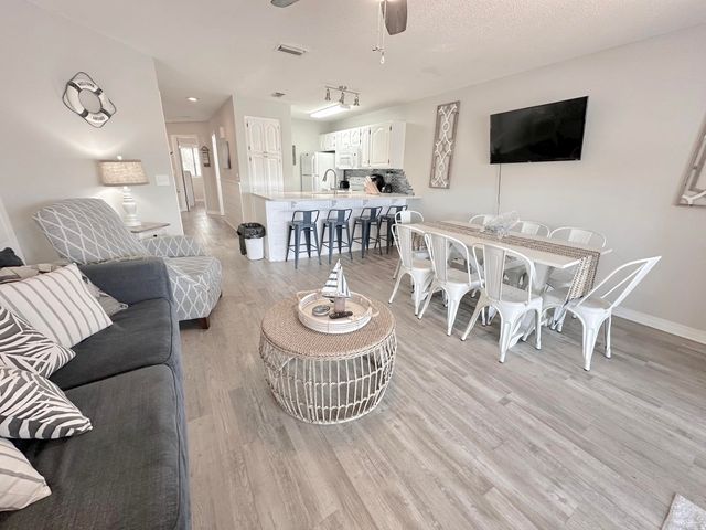 8730 S Thomas Drive UNIT 213, Panama City Beach, FL 32408