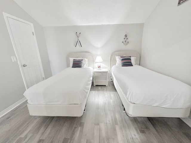 8730 S Thomas Drive UNIT 213, Panama City Beach, FL 32408