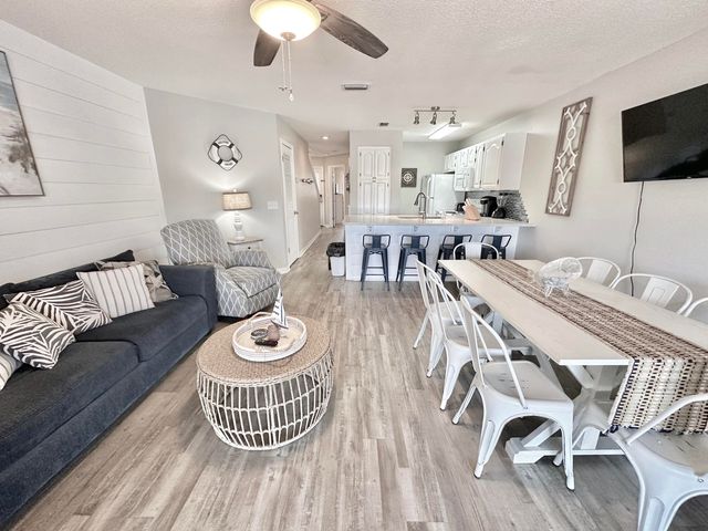 8730 S Thomas Drive UNIT 213, Panama City Beach, FL 32408