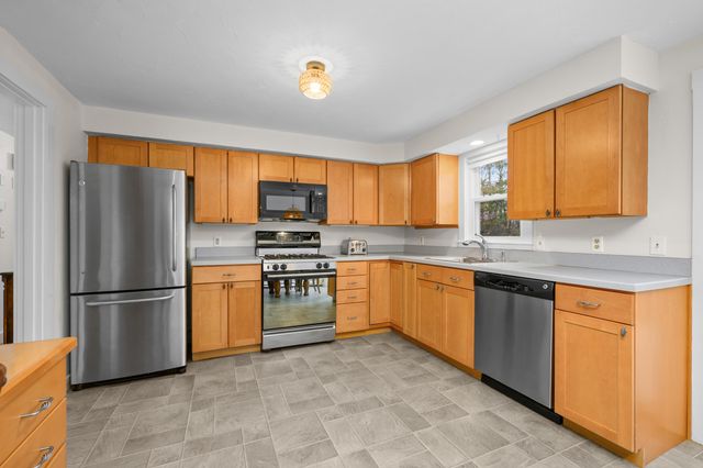 5 Duchess Drive, Sandwich, MA 02563