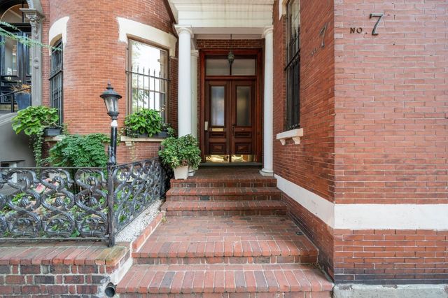 7 Upton Street 4, Boston, MA 02118