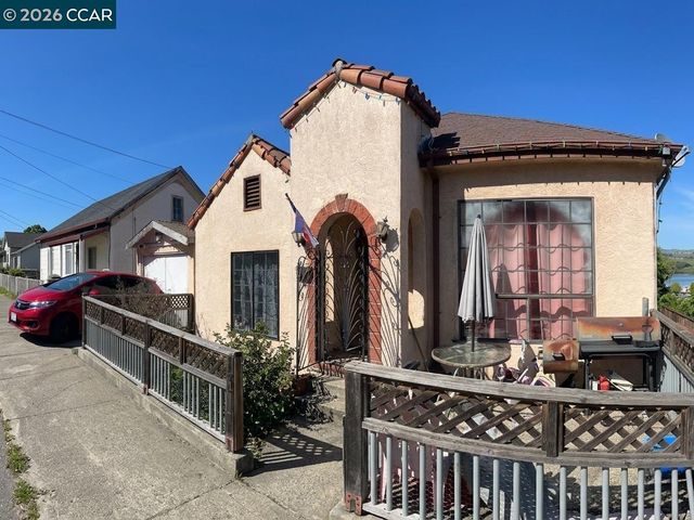 1324 Francis st, Crockett, CA 94525