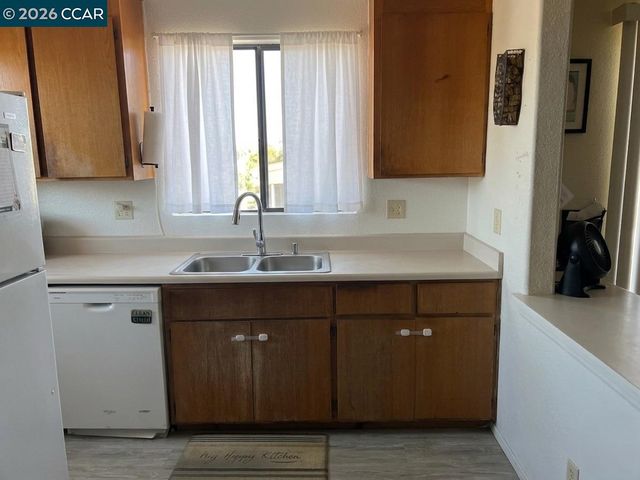 1324 Francis st, Crockett, CA 94525