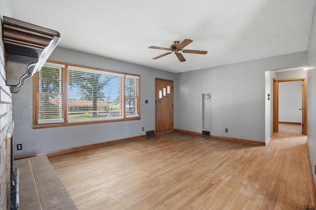 1009 38th Avenue, East Moline, IL 61244